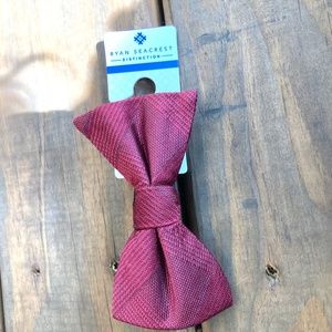 Ryan Seacrest Distinction100% Silk Burgundy Geometric Bow Tie